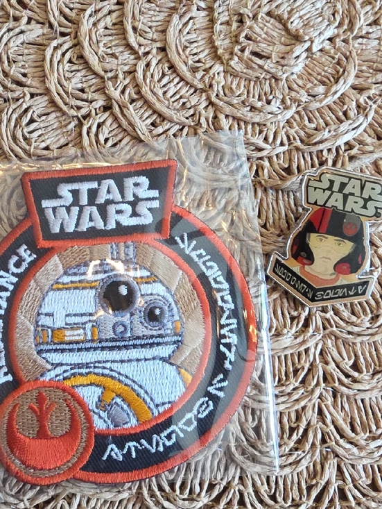 Funko Other - Funko Star Wars The Force Awakens Resistance Exclusive Patch & Pin 2016 NEW